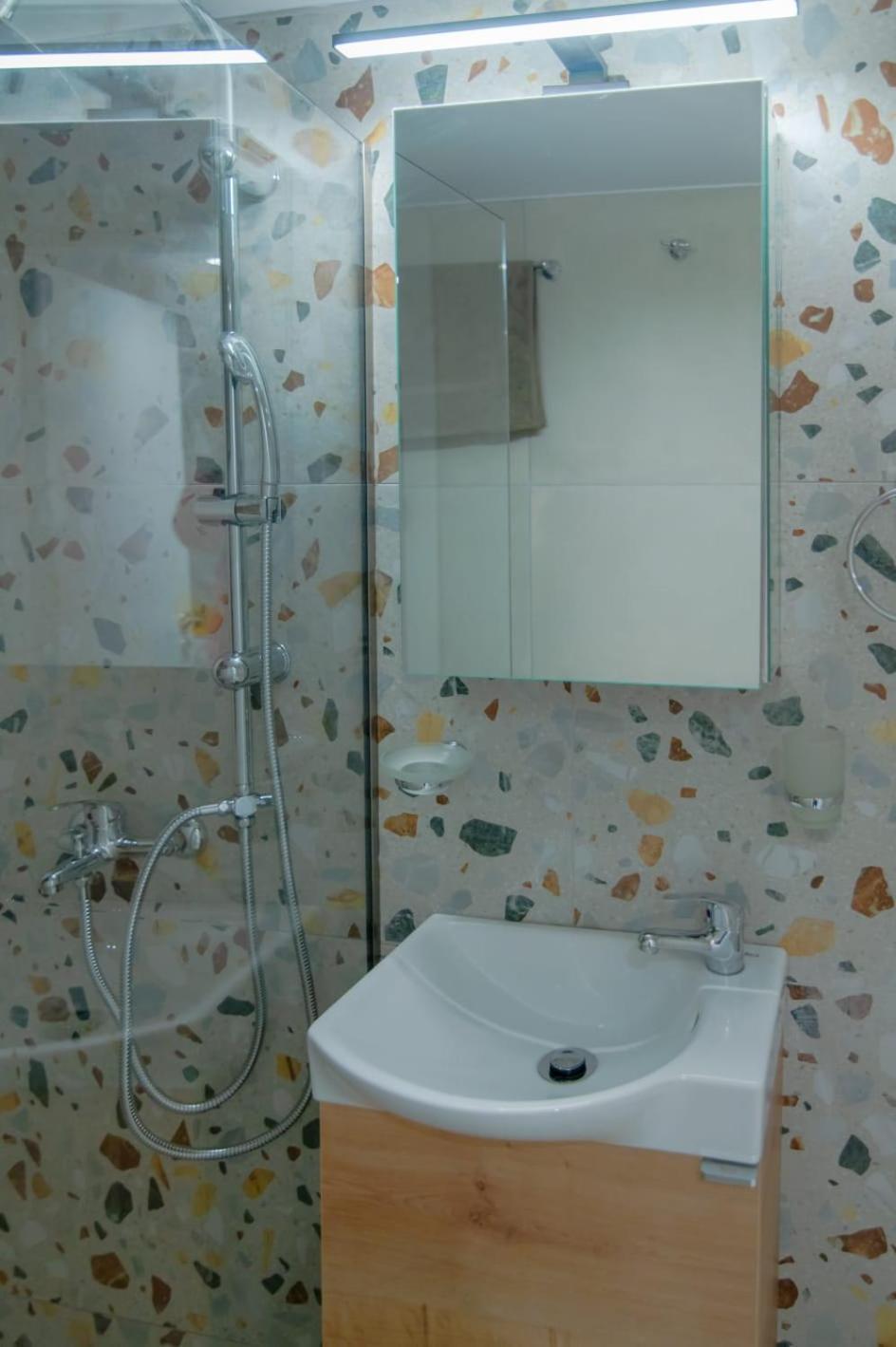 Delenco Trio Apartment Athena Bagian luar foto
