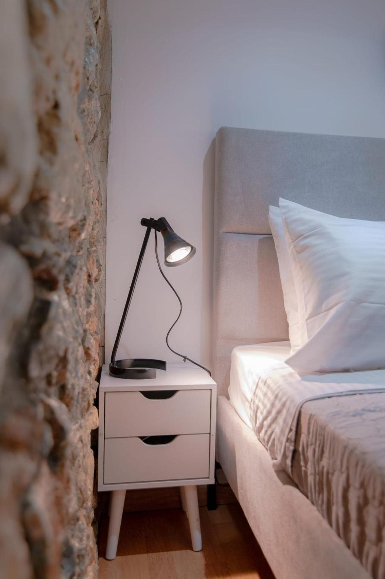 Delenco Trio Apartment Athena Bagian luar foto